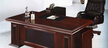 Bàn làm việc lãnh đạo Hoà Phát 